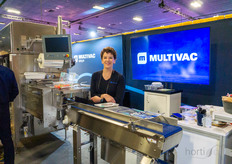 Lindsey Jackson, de Multivac, presenta las soluciones de envasado de la empresa.