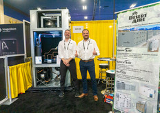 Josh Crichton y Chip Seidel con Desert Aire y sus diversos productos HVAC y enfriadores.