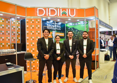 José Estrada, Erandy Rizzo, Fernando Flores y Daniel Ríos, de Didihu