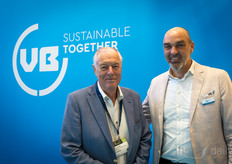 Aad Verbakel, uno de los fundadores de VB, y su hijo Edward Verbakel, Director General de VB.