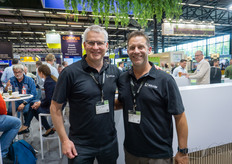 Louis Brun y Jon Adams, de Sollum, visitaron el salón
