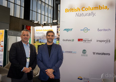 En el stand de la Columbia Británica estuvieron presentes varias empresas de este país, entre ellas Argus Controls. En la foto oJoe Shuker & Kevin Meier.