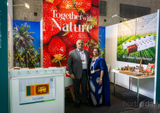 Dolowe Sorisema, y Vindhy Hemanthi (Taurus International)