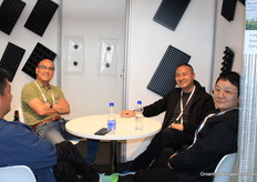 Equipo Suzhou Starrysky Gardening Materia