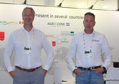 Presentes en varios países: Cees de Haan y Art Lobs en el stand de Agrozone y Hortispeed.