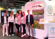 Hasta 4,7 mm en Hortilux, con LED Osram en el interior. De izquierda a derecha: Lawrence Kemerink, Kurt Zwemstra, Olga Danilova, Paul van der Valk, Vera Bouklakova, Henk Vollebregt, Isabelle Endhoven-Garcia y Cees-Jan van den Dool.