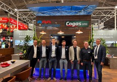 Cogas Climate Control y Ammerlaan Construction estuvieron presentes en el pabellón 1. El constructor de invernaderos Ammerlaan, conocido localmente como Maurice Kassenbouw, está ocupado en estos momentos reparando los daños sufridos por los productores locales a causa de una tormenta de granizo.