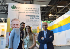 Selin y Caner Cevik junto a Saban Bozali (Kapar)
