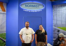 Murat Verdil y Nazli Apaydin (Nor Elektronik) con sus sistemas de nebulización de alta presión en Turquía.