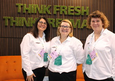 Iva Fidanza, Aimee Andrews y Betsy Mcrae, de Freeman Herbs de Canadá