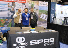 Distribuidor SPR de Armando Alvarez en EE. UU. En la foto Daniel Fiersbach, Darius Ford y Jon Kent