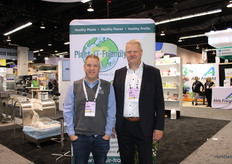 David Dobos, de Airtray Technologies y Bent Rahbek, de Schur Star Systems Inc.