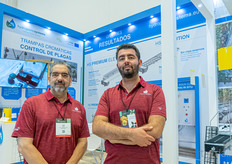 Fued Alle Sr y Jr de Hydroponics Systems.