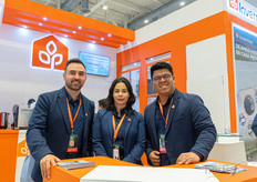 Jorge Castro, Rosy Muñoz y Esteban Guillén, Invermex.