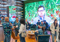 Bonitos uniformes del equipo De Ruiter.