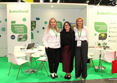 Verónica De Luca, Laura Jórques y Ángeles Parra, de NaturKhem