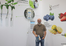 Pascual Miralles, de HidroBlue, en el stand de Grupo Caliplant