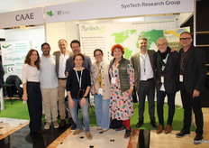 Equipos de Syntech Research Group y del Grupo IBMA España, una asociación de ámbito estatal que representa y defiende los intereses de las empresas del sector de la biotecnología aplicada a la agricultura que fomentan el uso del biocontrol para combatir plagas y enfermedades