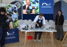 Mientras tanto, todos tomaban nota de la creación de Dani del Toro