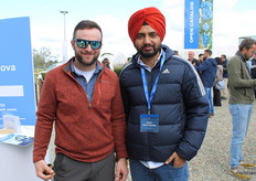 Dan Ambrosit, protagonista de uno de los videos del evento, junto a Ranjeet Singh Randhawa, de Fall Creek