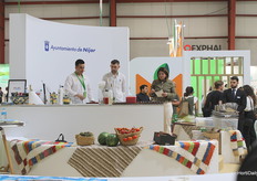 El Ayuntamiento de Níjar amenizó la feria con diferentes sorteos y actividades, exponiendo uno de los símbolos de la comarca: las jarapas
