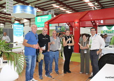 José Arcilla, Javier Ibáña y Andrés Linares junto a los gerentes de Solplast