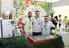 Justo, David y Javier, en el stand de BioWorld Organic