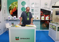 David Alonso en el stand de Spiragro