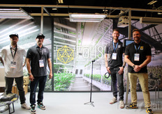 Marvin Brocker, Jeremy Youness, Mike Howard y Benjamin Arnet de Fohse