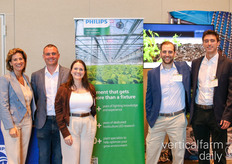 El equipo de Signify con Ellis Janssen, Blake Lange, Allison Driskill, Kyle Barnet y Colin Brice