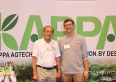 Donn y Schuyler Milton, de Kappa Agtech, hablaron de sustituir el sustrato por alternativas que no requieren sustrato en absoluto.